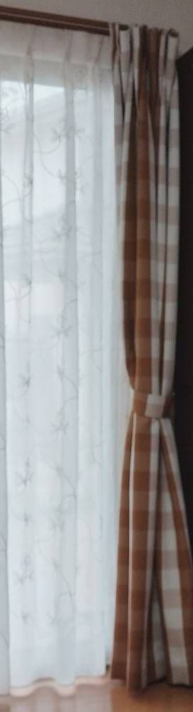 茶系オレンジ色と白のギンガムチェックカーテン