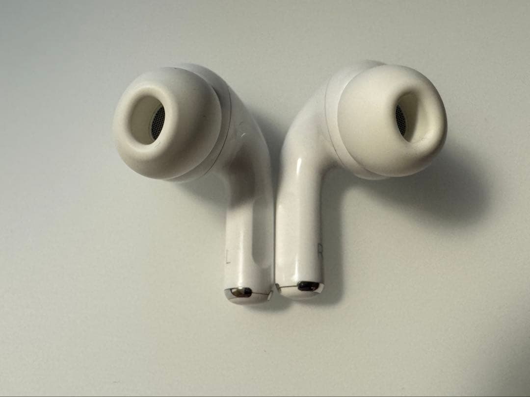 【正規品】AirPods Pro 2 本体 MQD83J/A ケースおまけ