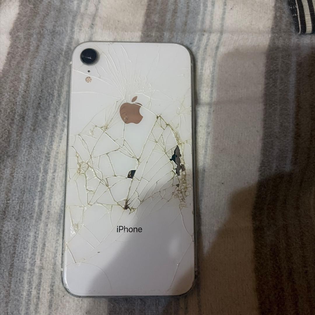 iPhone XR 本体 ジャンク品