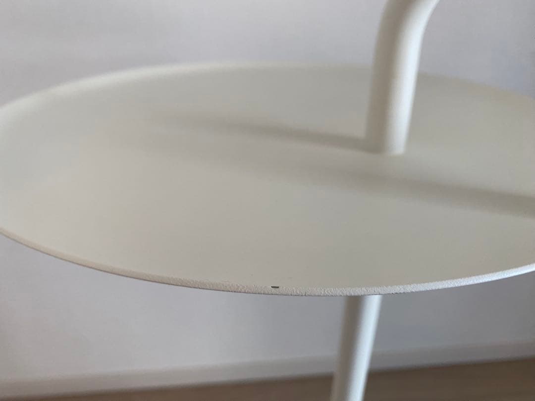 ヘイ ボウラー サイドテーブル クリームホワイト 送料込み