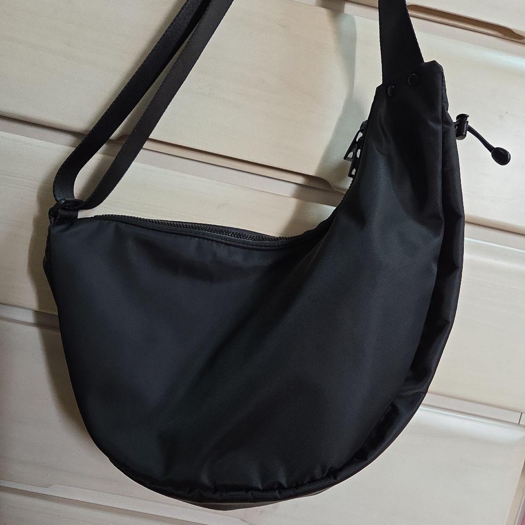 Onitsuka Tiger　ショルダーバッグ