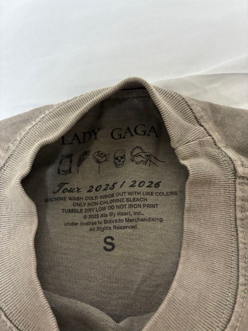 レディーガガ　カメオ　ツアーTシャツ 　S