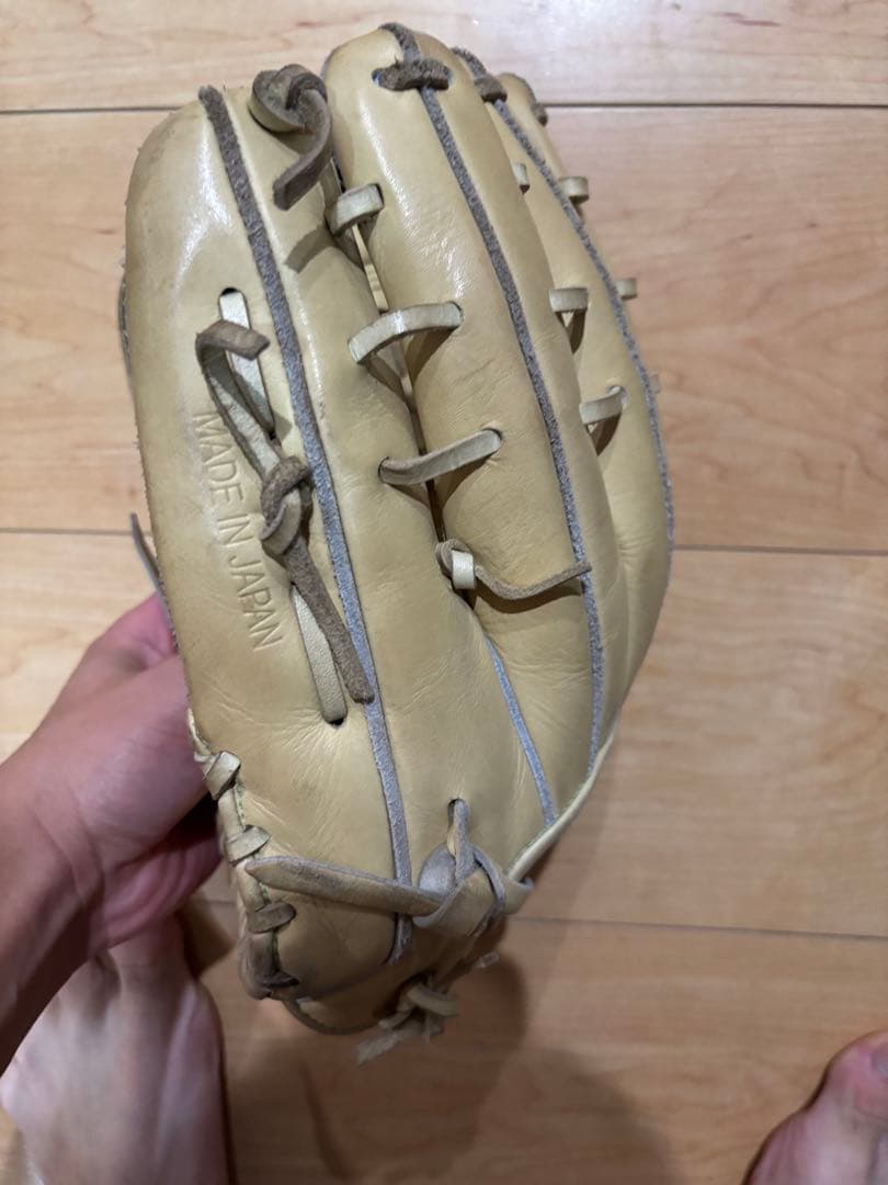 ゼット硬式用グローブ