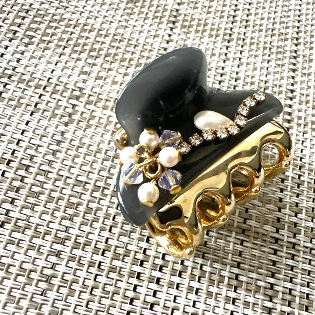 acca アッカ　クリップ　小　クリア墨黒　パール　ストーン　お花　試着のみ美品