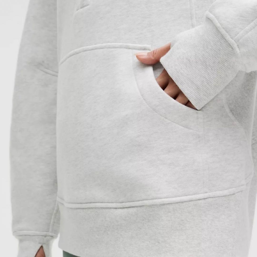 新作新品【Lululemon 】定価22000円ハーフジップライトグレー　L/M