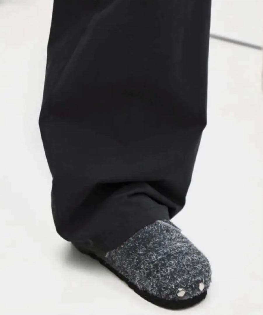 靴 OUAT /  GRAY SPACE CLOGS