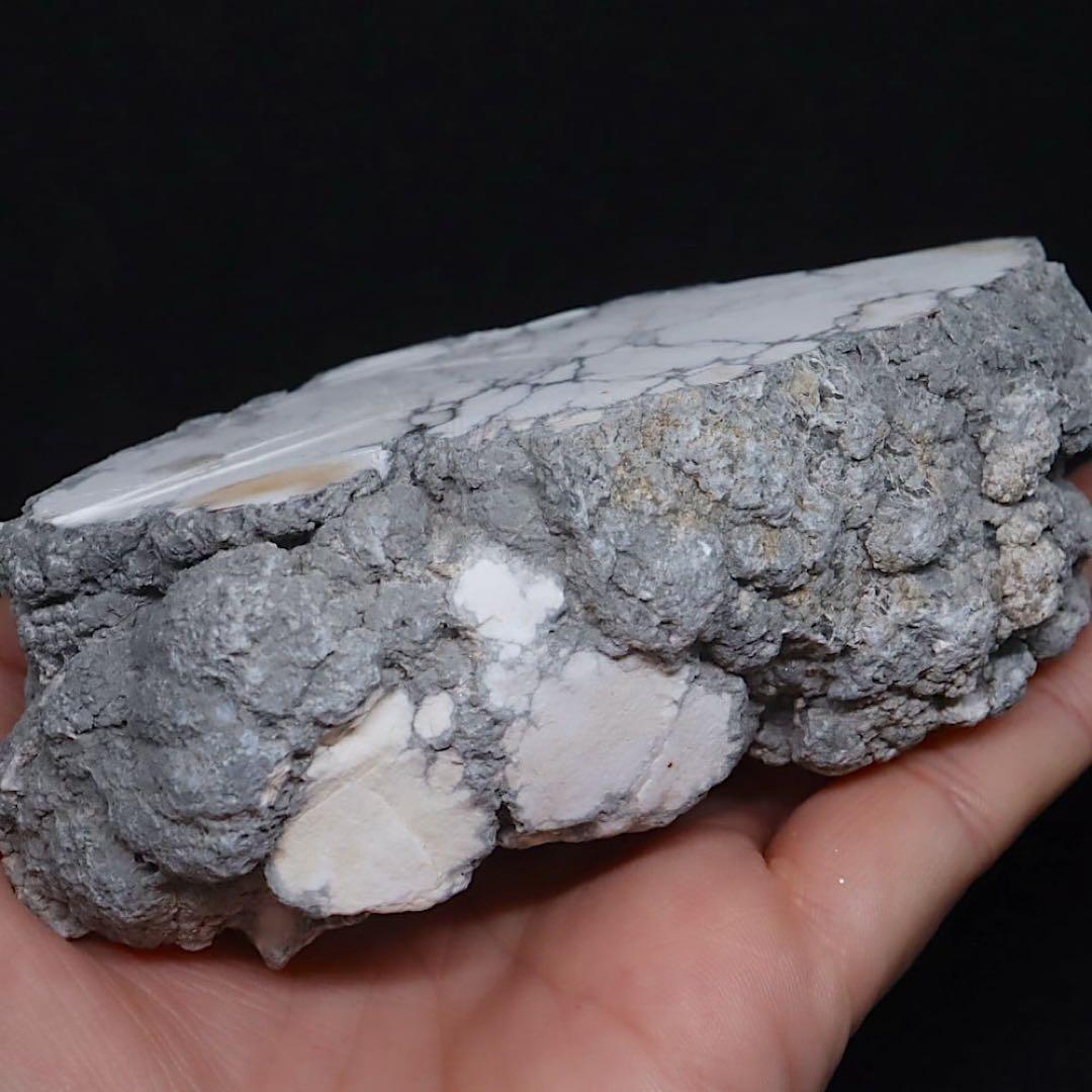 大きい！ハウライト 463.2g HWT033 原石 鉱物　天然石パワーストーン