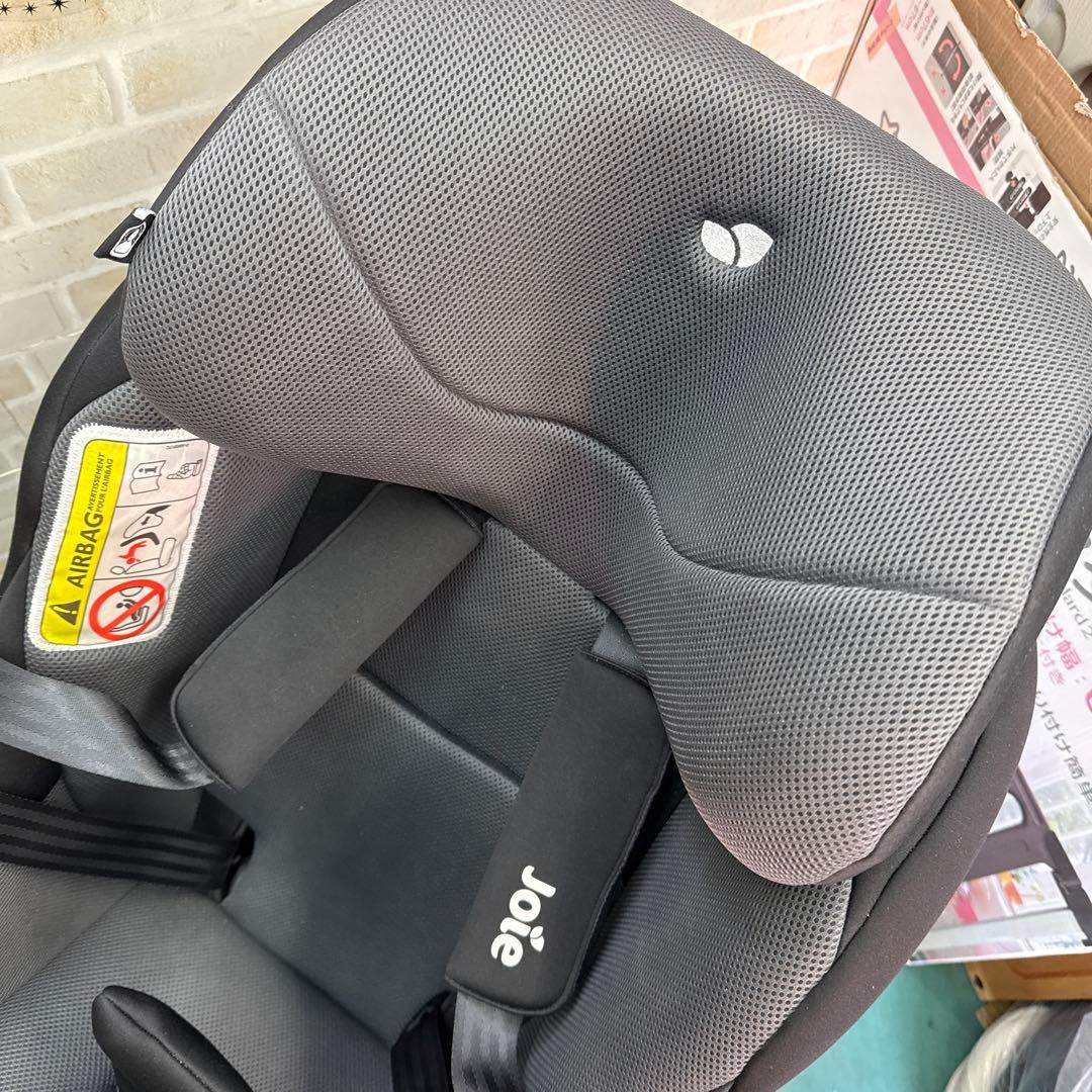ジョイー　チャイルドシート isofix 回転式　新生児から
