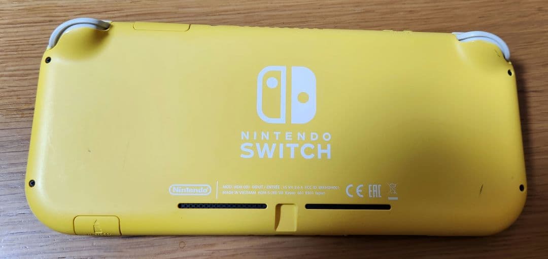 Nintendo Switch Lite イエロー microSDカード付き