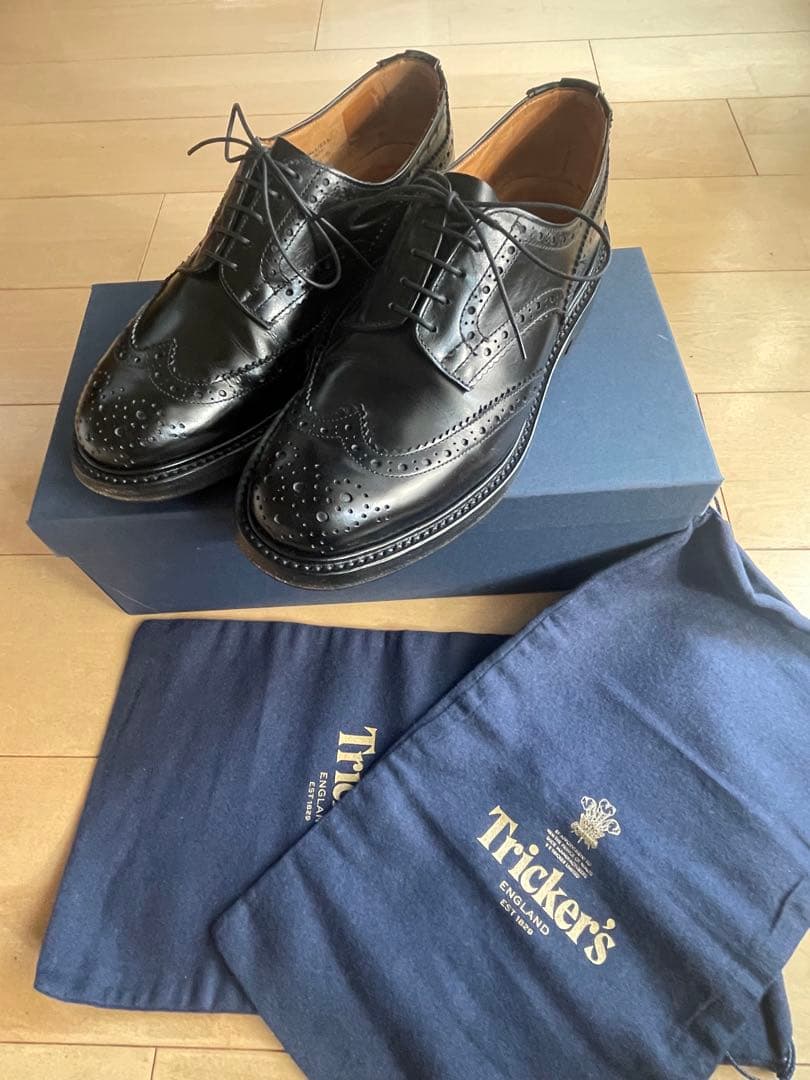 トリッカーズ 8064 ウイングチップ　黒