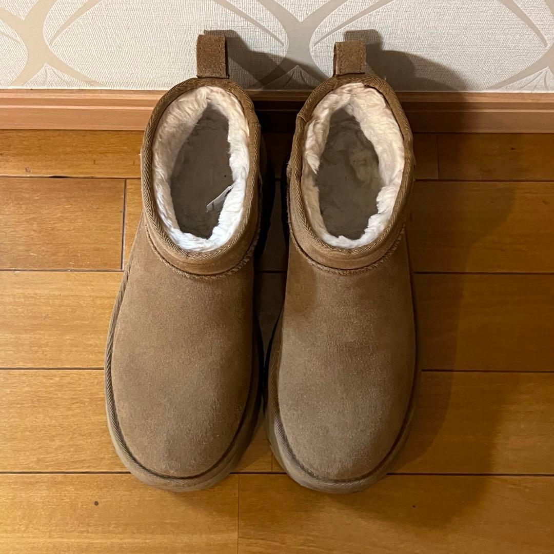 UGG アグ ムートンブーツ クラシック ウルトラ ミニ ニュー ハイツ 24