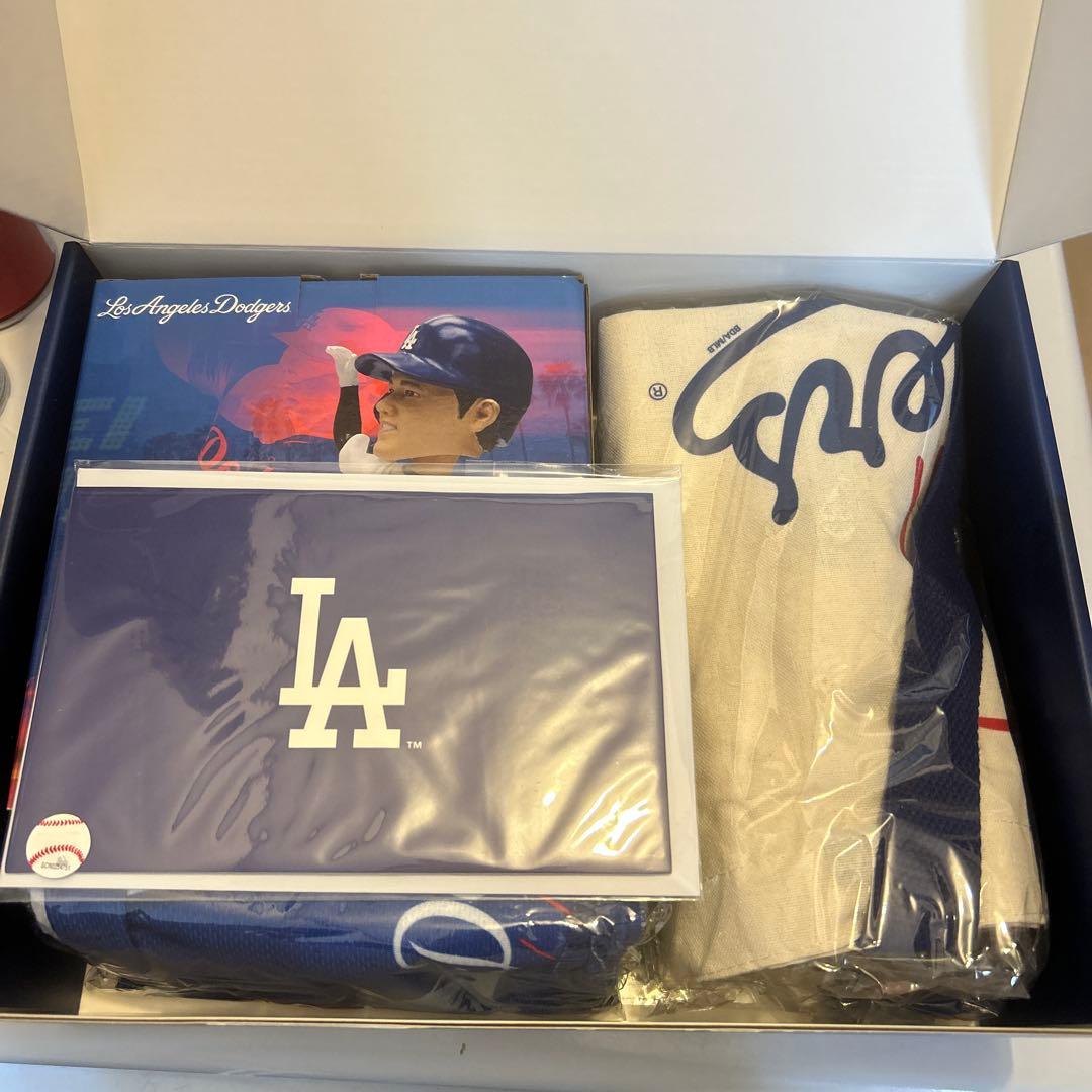 ドジャースファンクラブ入会グッズ《大谷翔平ボブルヘッド付き》