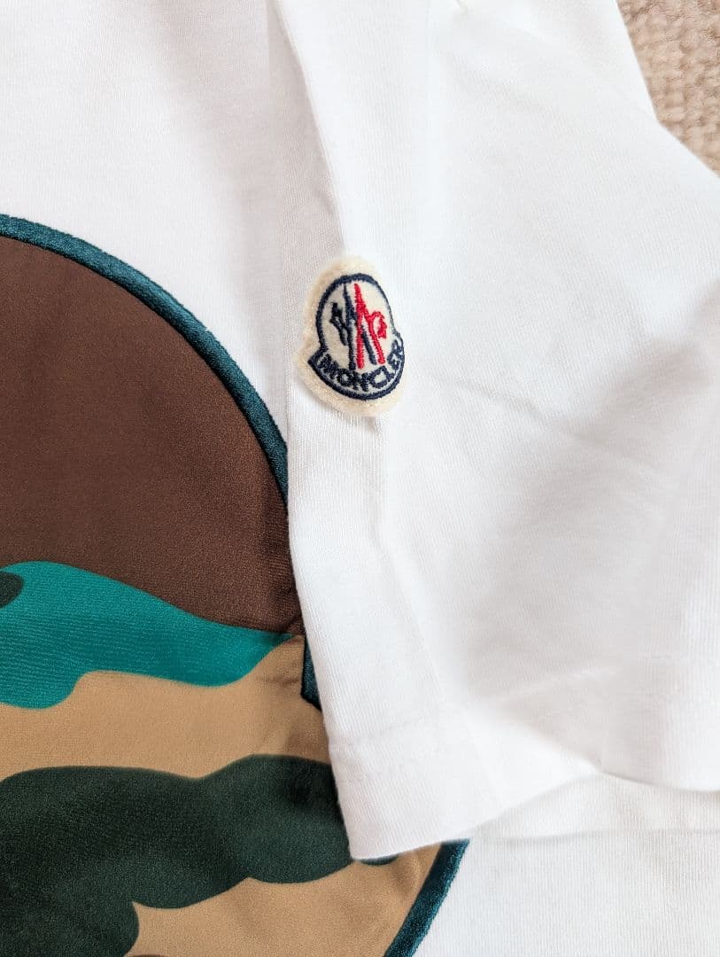 モンクレール　Tシャツ カモフラ　キッズ　140cm　白　美品　ロゴ　2020