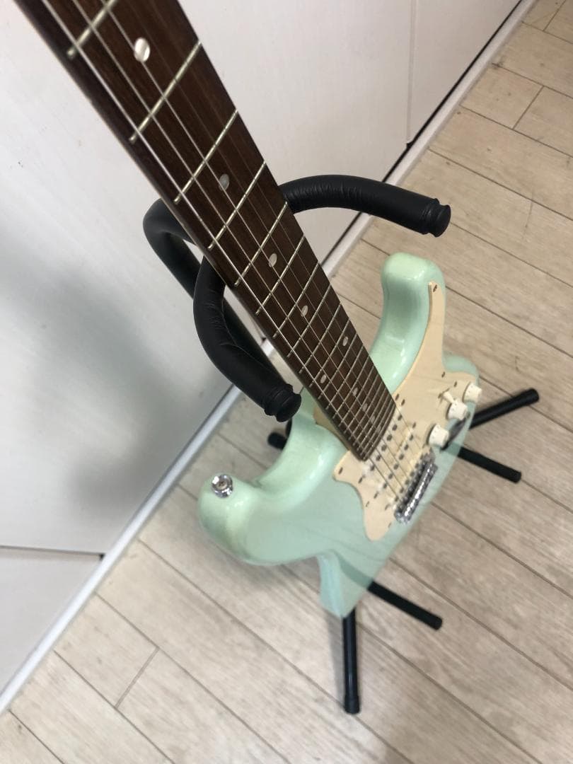 Fender Squier ストラトキャスター ギグバッグ付き