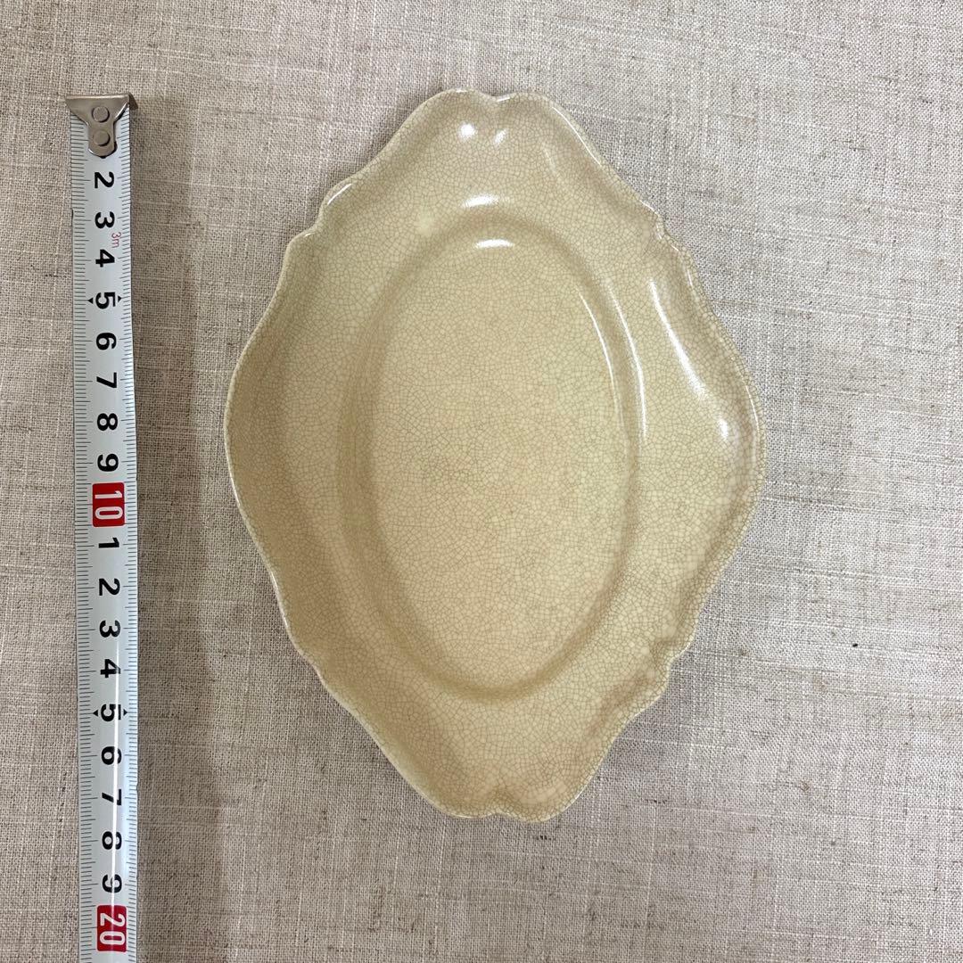 河合竜彦　レリーフ皿 3点　青灰花形鉢 1点　黒川登紀子　プレート　2枚