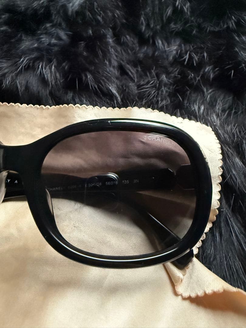 【takashi 】CHANEL サングラス　ココマーク　サイドロゴ