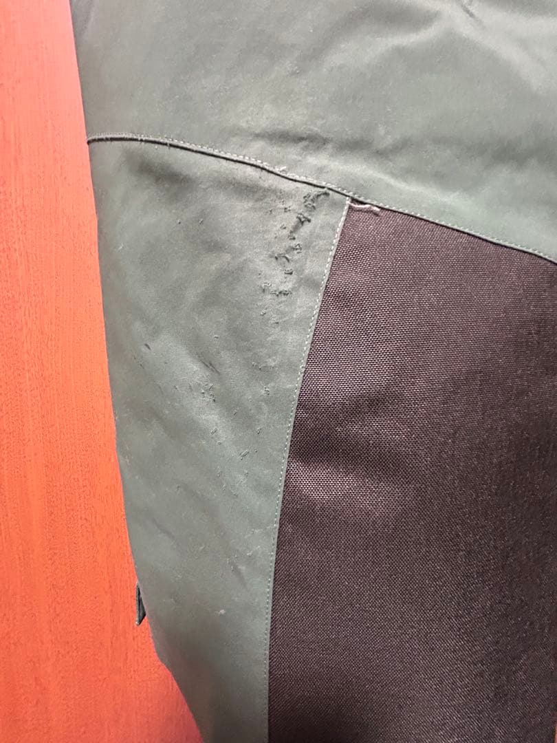 GOLD WIN 3 （ L）　スキーウェア　アッシュグリーン×ディープグリーン