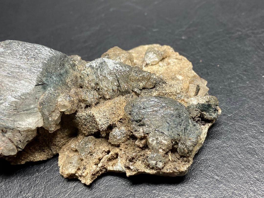 ブルー　ザギマウンテンクォーツ ザギ水晶　142g