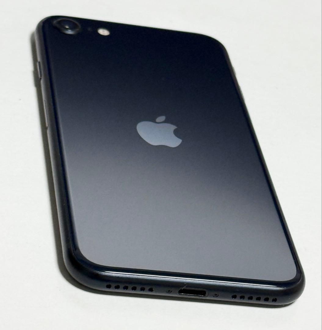 バッテリー最大容量96%　iPhone SE 第3世代 64GB ミッドナイト