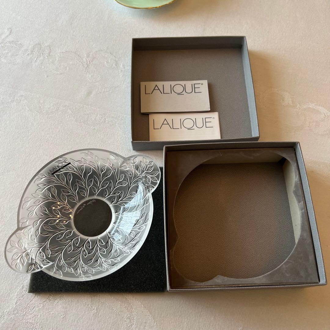 【ラリック】 フランス　Lalique クリスタル ボウル　小物入　小皿　箱付