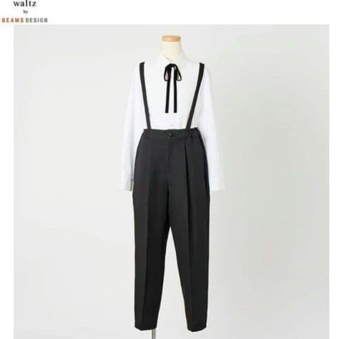 ダブルジャケットパンツスーツ　フォーマルスーツ