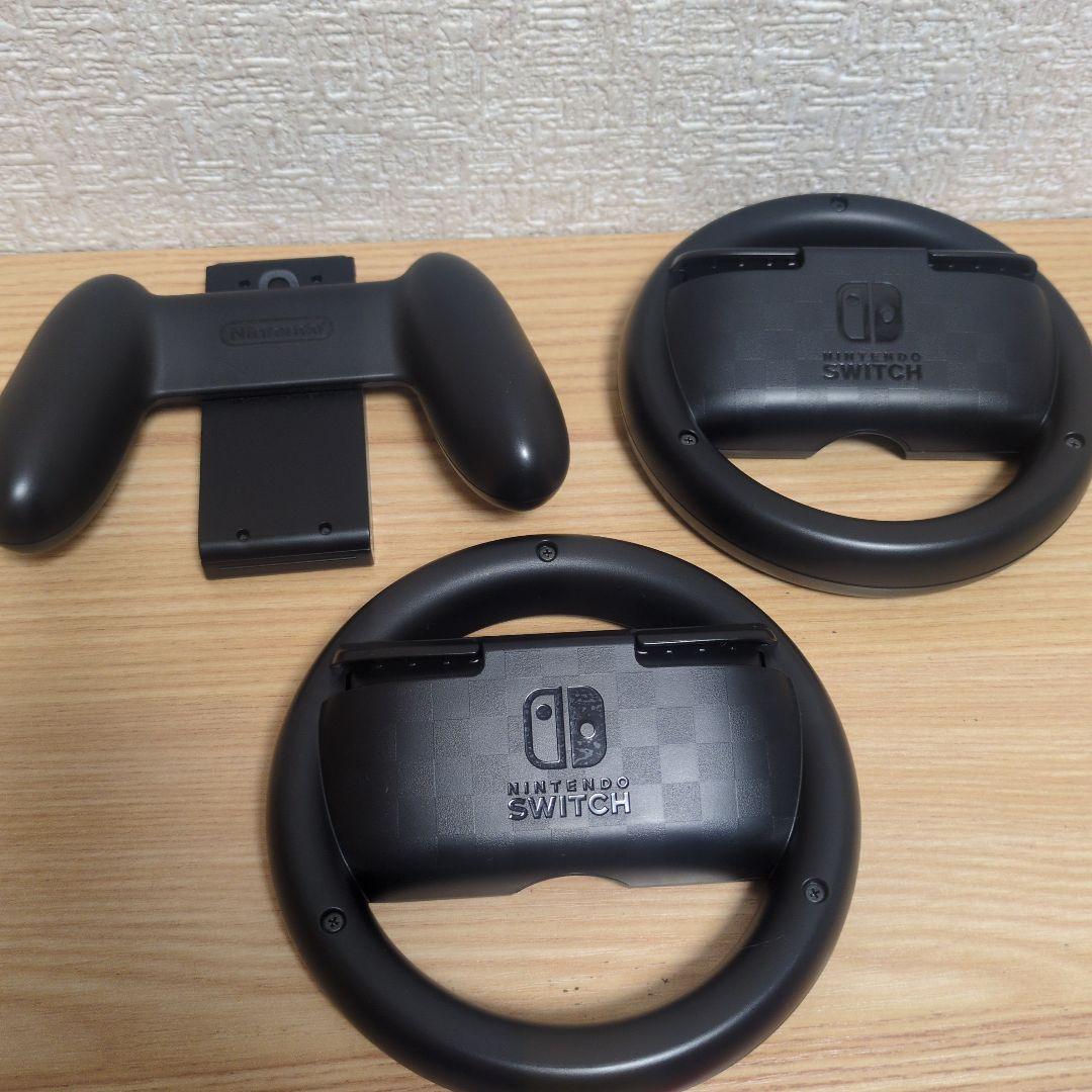Nintendo Switch 本体　Joy-Con　マリオカートハンドルセット