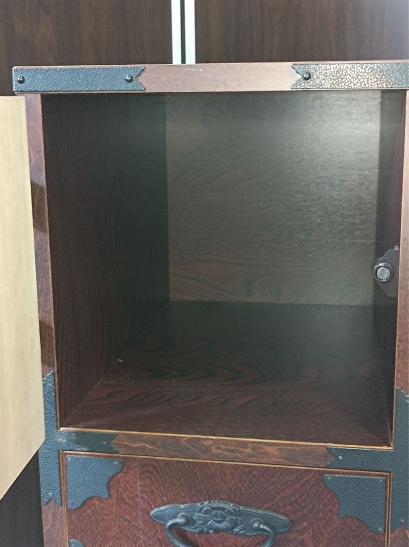 【オスカー】[八5427] 民芸調　階段箪笥　右下がり