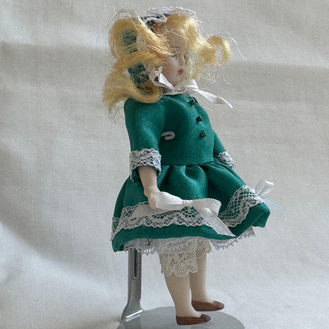 ミニチュアビスクドール　ミニョネット　身長11cm