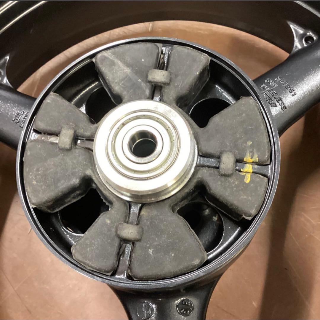 新品未使用 カワサキ ZXR400 純正リアホイール 純正ハブダンパー付