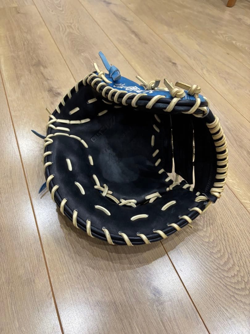 ミズノ一般オーダーファーストミット！廃盤品！小笠原道大モデル！美品良品！