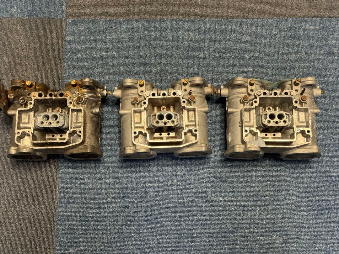 く*む様 SOLEX 40パイ ミクニキャブレター 3型3基　　　当時物 旧車部