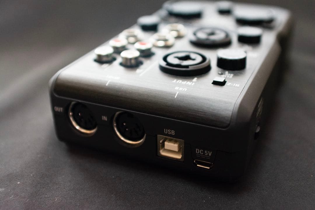 ZOOM U-24 オーディオミキサー