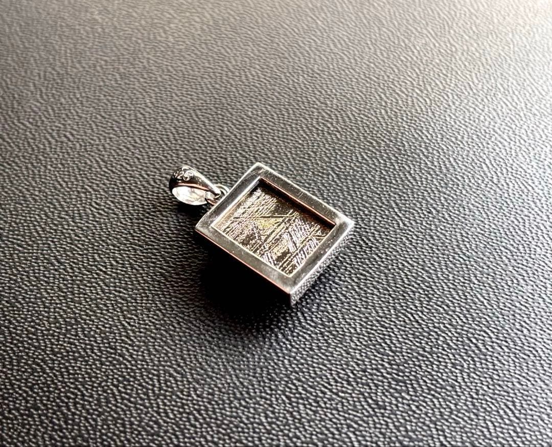 Qualia様用　宇宙の彼方から舞い降りし奇跡の隕石　プレミアムシルバーギベオン