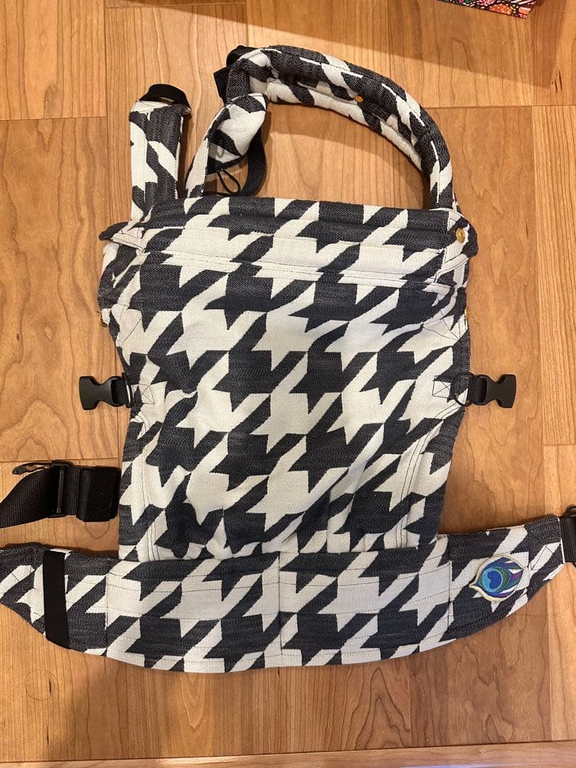 artipoppe 抱っこ紐 Zeitgeist Baby Tweed BW