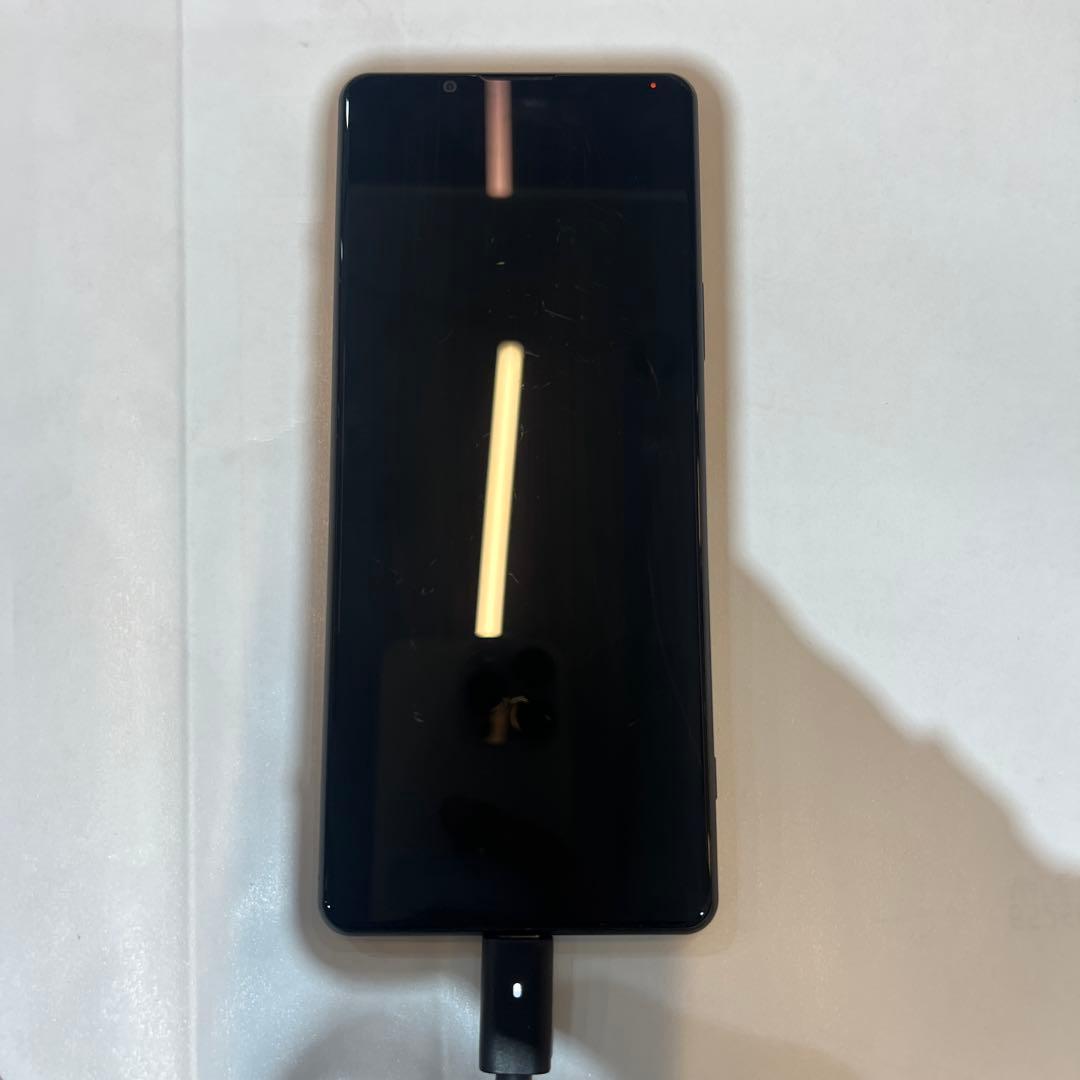 E42 AU SIM解除済みXperia1 III 256GB