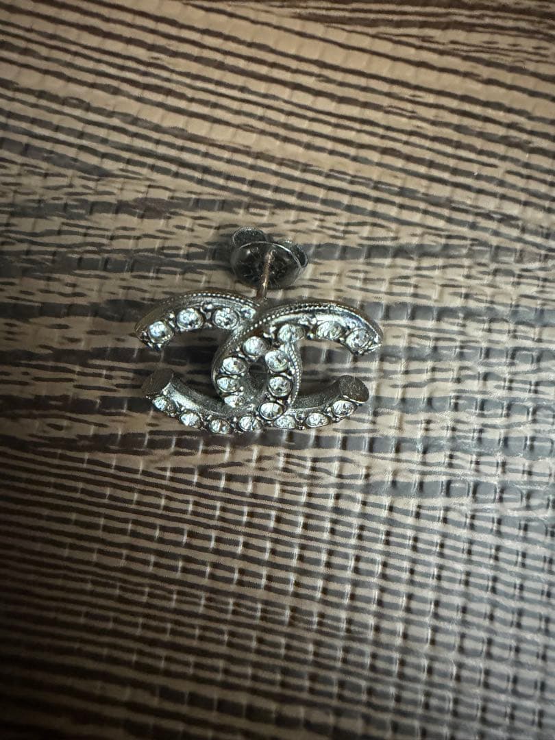 あ*様 CHANEL シャネル　ピアス　片耳　片方　箱付き