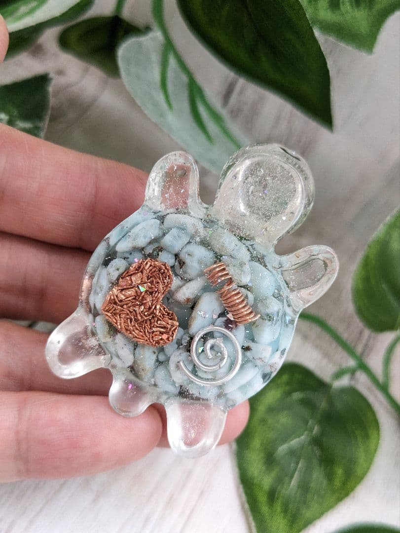 【ぴか】レインボーオーラ水晶のかめちゃん形オルゴナイト☆他３点