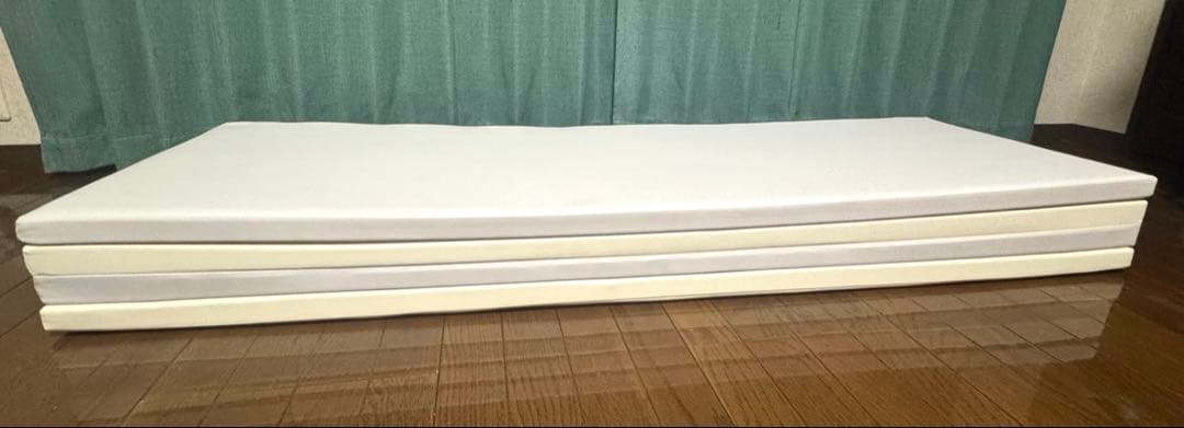 【中古】Caraz プレイマット ベビー　 thesun 140×200×4