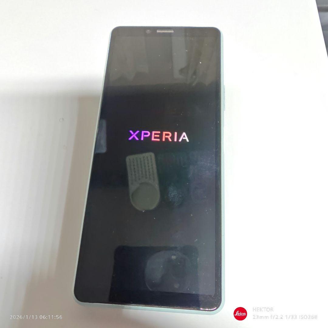 Sony Xperia docomo 水色 本体