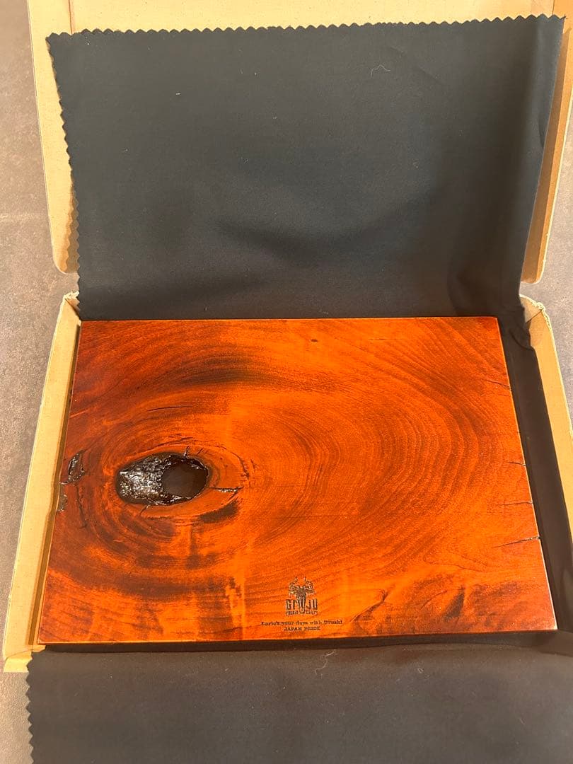 [新品未使用] 漆刻 Shi-Kkoku GNU 漆まな板