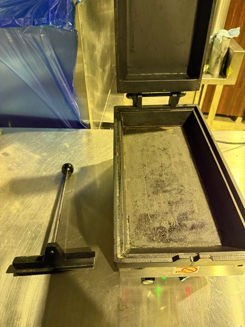 ワールドキッチン 餃子グリラー 100v