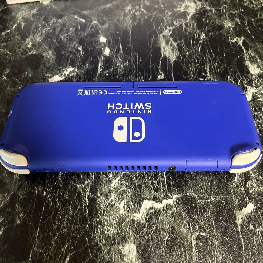 Switchライト　箱あり　充電コード付き　中古品