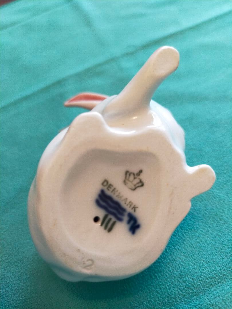 ヴィンテージ　ロイヤルコペンハーゲン　ホワイトラビット　フィギュア　ピンクアイズ
