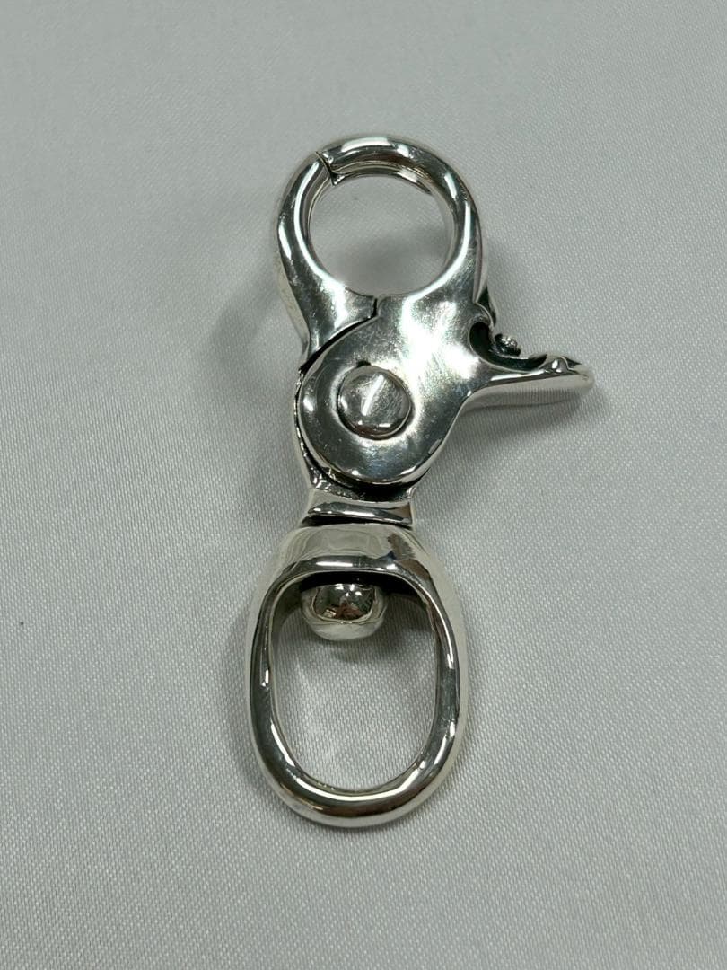 シルバー925刻印キーチェーン キーリングカラビナ【匿名配送】ポーチクロス付