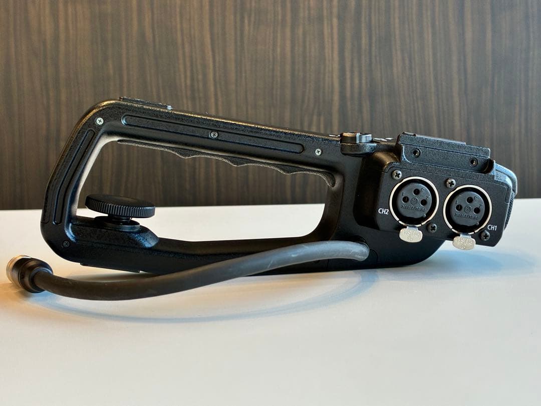 Canon EOS C100 ボディ（EFマウント）通電217時間