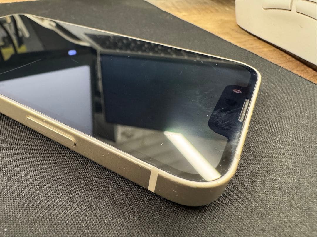 【海外版】iPhone 13 mini 128GB スターライト 消音カメラ