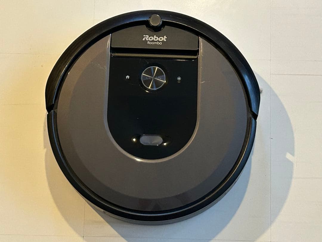 iRobot Roomba i7+ 本体　クリーンベース