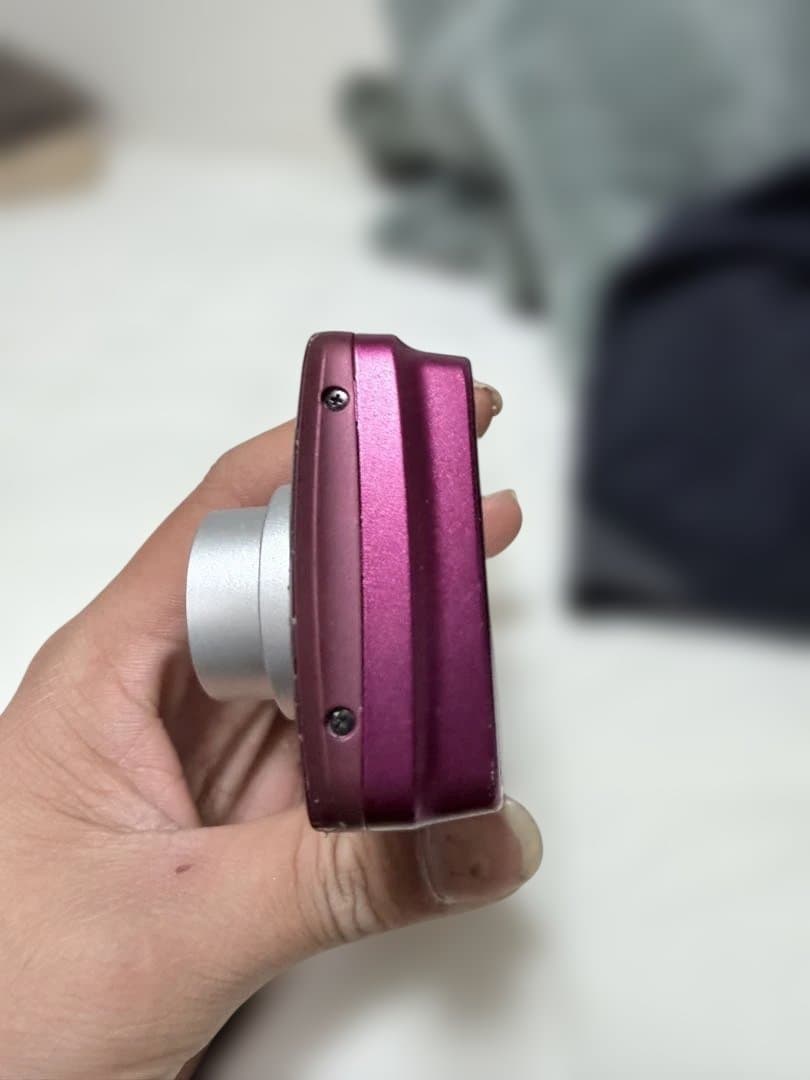 CASIO EXILIM 14.1メガピクセル コンパクトデジタルカメラ