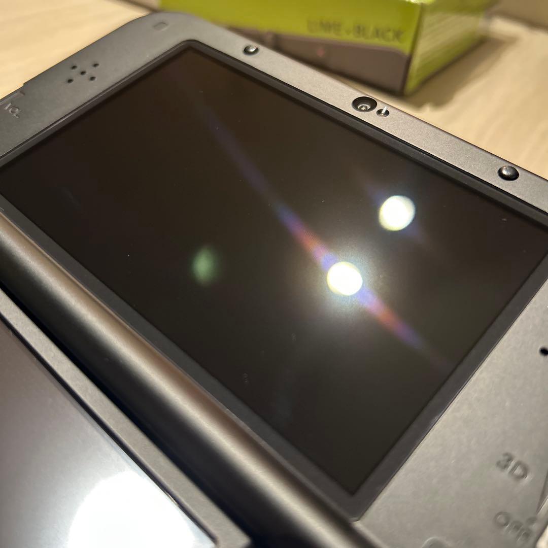 Newニンテンドー3DS LL ライム ブラック 本体 充電コード・カバー付き