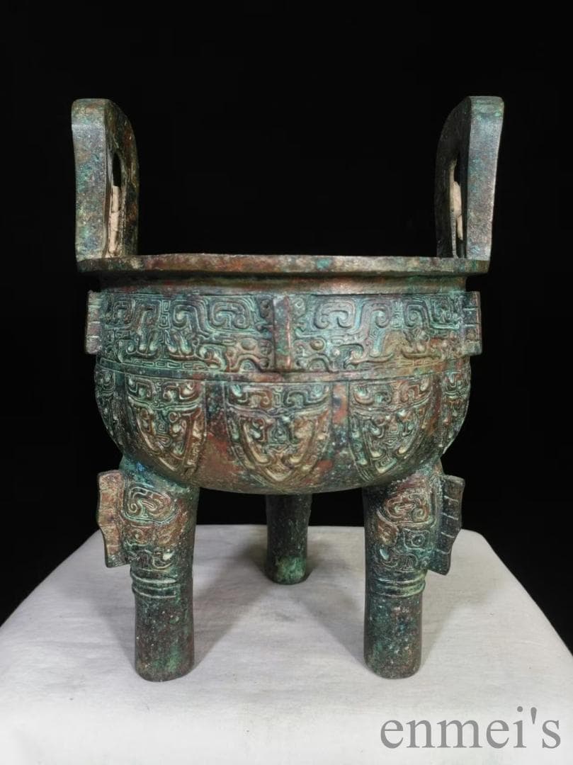 中国古美術【雲雷文鼎】青銅器 礼器 祭祀 鼎 高浮彫 手彫り 古美味 時代物